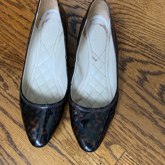 Cole Haan Patent Leather Tortoiseshell Wedge Heel - Picture 6 of 6